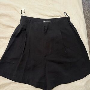Zara Women's Black Shorts